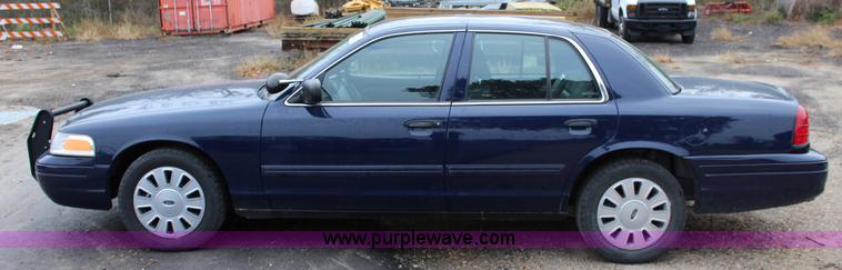 image for item L2344 2010 Ford Crown Victoria Police Interceptor