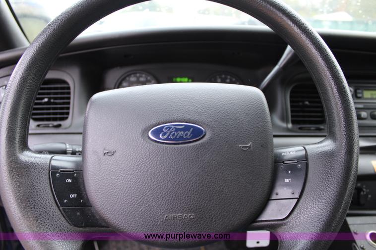 image for item L2344 2010 Ford Crown Victoria Police Interceptor