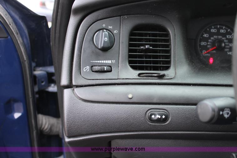 image for item L2344 2010 Ford Crown Victoria Police Interceptor