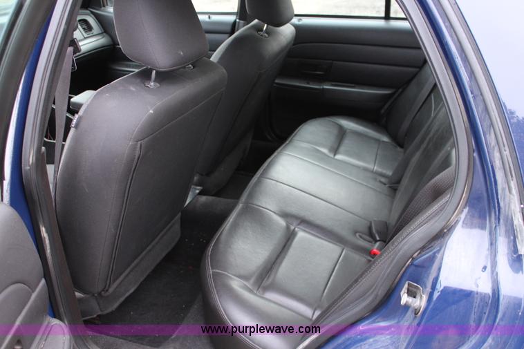 image for item L2344 2010 Ford Crown Victoria Police Interceptor
