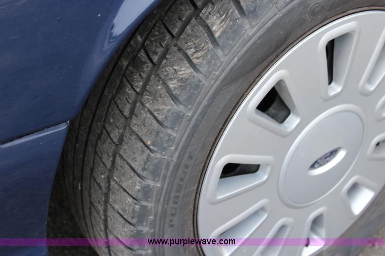 image for item L2344 2010 Ford Crown Victoria Police Interceptor