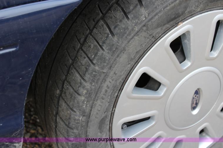 image for item L2344 2010 Ford Crown Victoria Police Interceptor