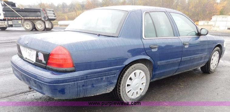 image for item L2437 2009 Ford Crown Victoria Police Interceptor