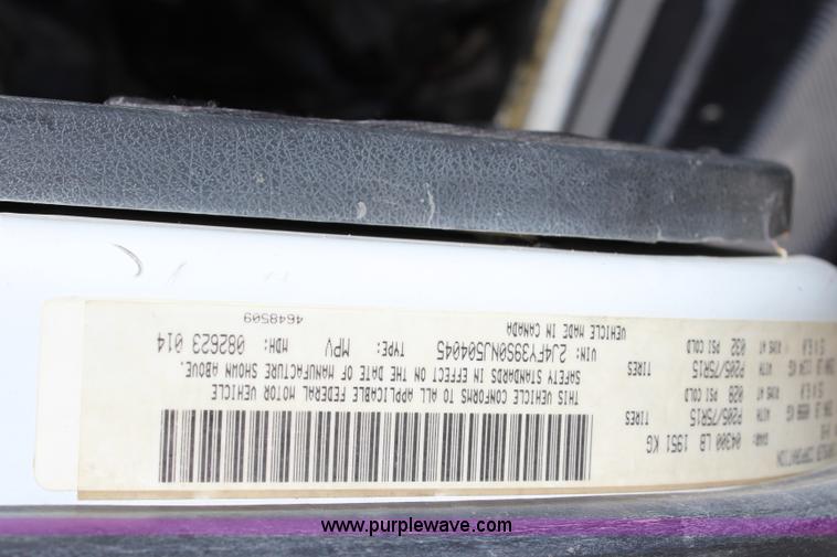 image for item L2447 1992 Jeep Wrangler Islander SUV