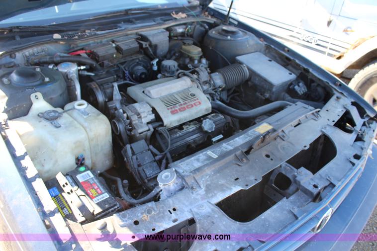 image for item L2448 1991 Pontiac Bonneville LE