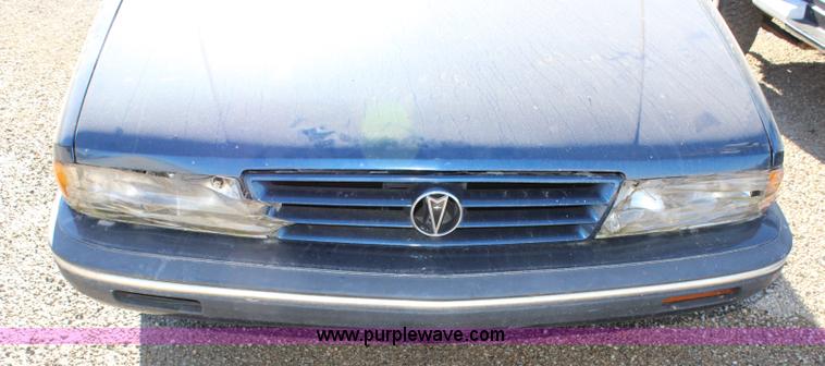 image for item L2448 1991 Pontiac Bonneville LE