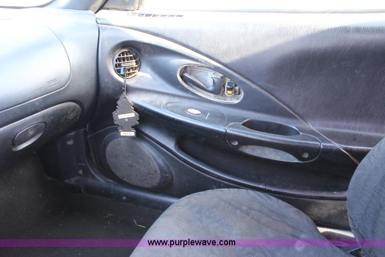 image for item L2450 2000 Hyundai Tiburon