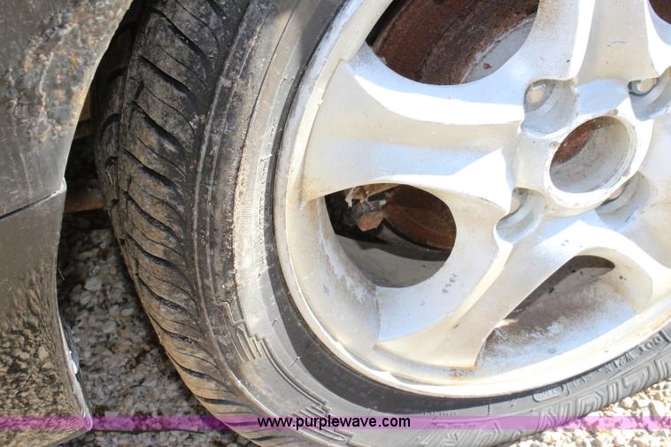 image for item L2450 2000 Hyundai Tiburon