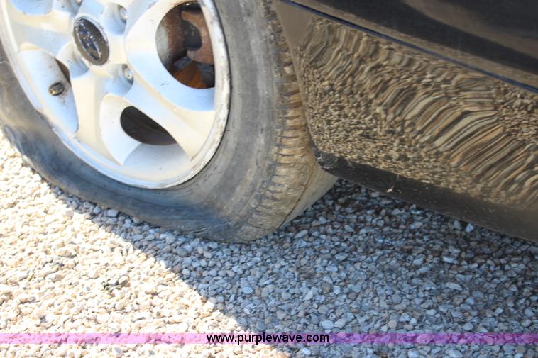 image for item L2450 2000 Hyundai Tiburon