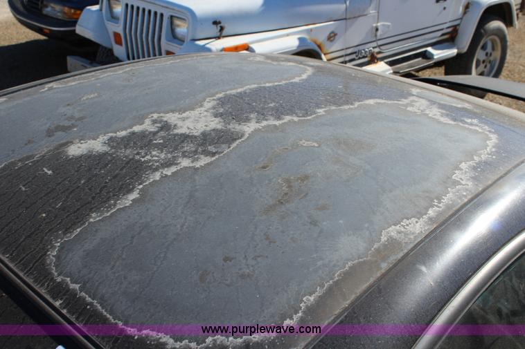 image for item L2450 2000 Hyundai Tiburon