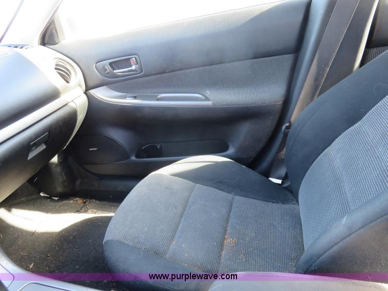 image for item L2452 2005 Mazda 6S