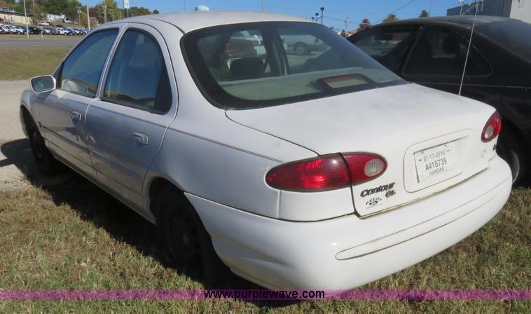 image for item L2453 1995 Ford Contour GL