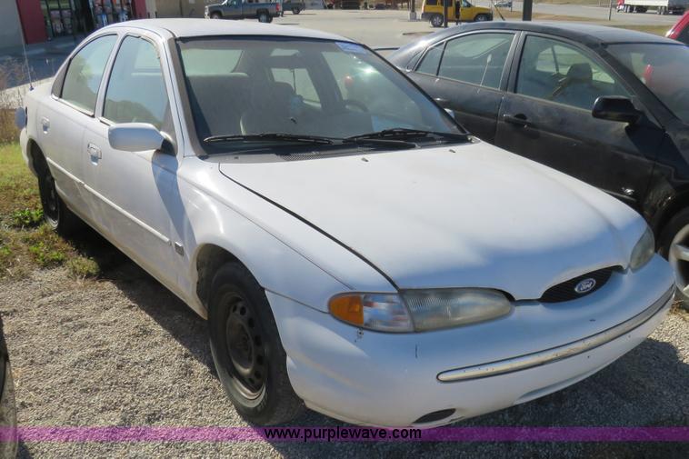 image for item L2453 1995 Ford Contour GL