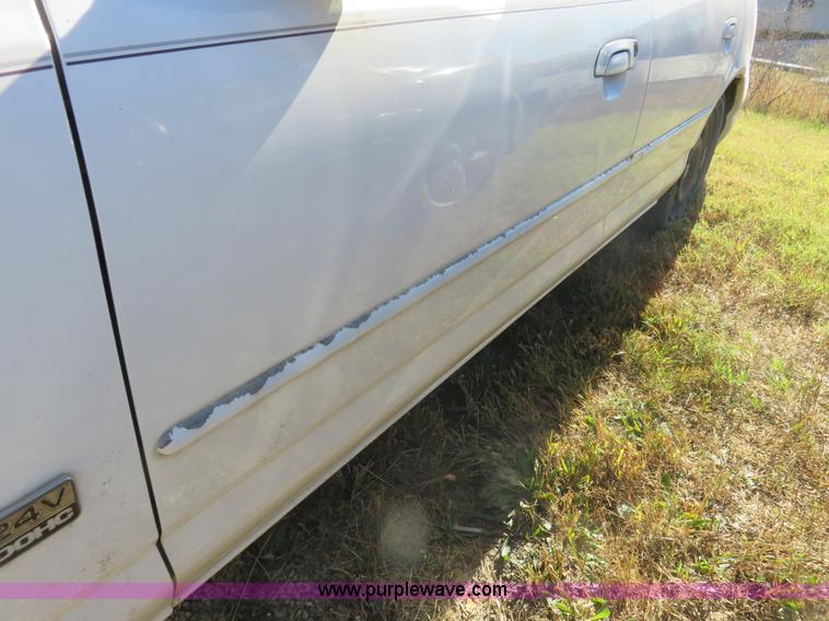 image for item L2453 1995 Ford Contour GL