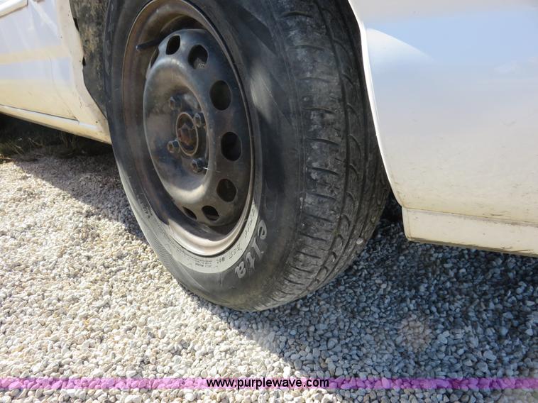 image for item L2453 1995 Ford Contour GL