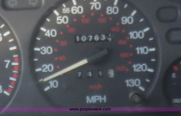 image for item L2453 1995 Ford Contour GL