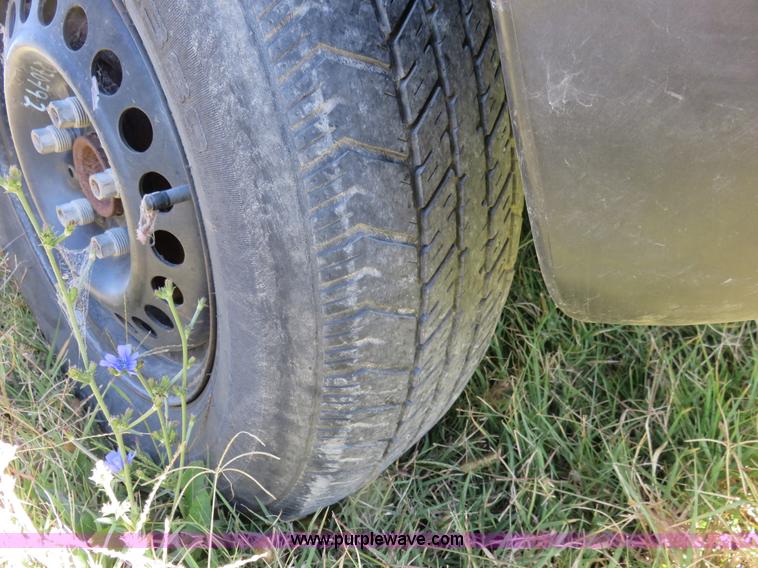 image for item L2455 2000 Pontiac Montana van