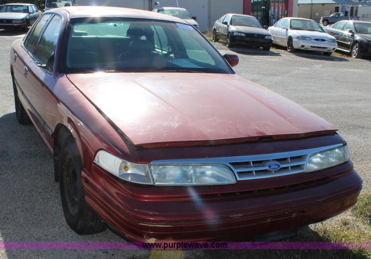 image for item L2456 1997 Ford Crown Victoria Police Interceptor