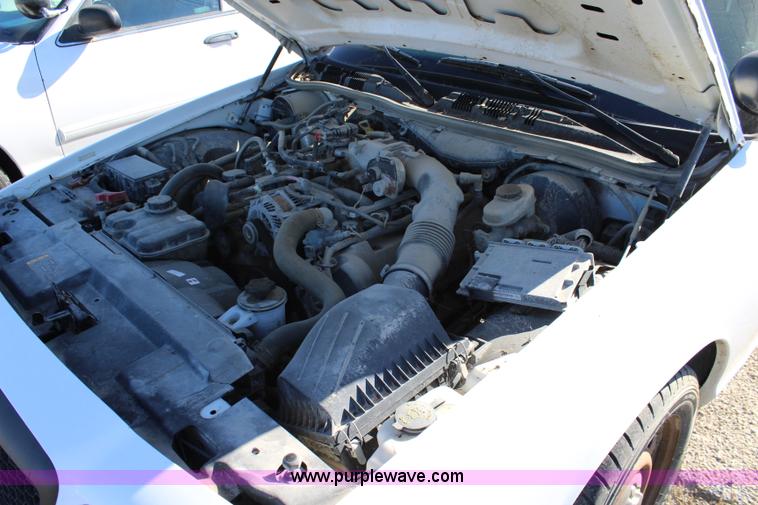 image for item L2457 2010 Ford Crown Victoria Police Interceptor