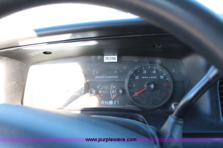 image for item L2458 2009 Ford Crown Victoria Police Interceptor