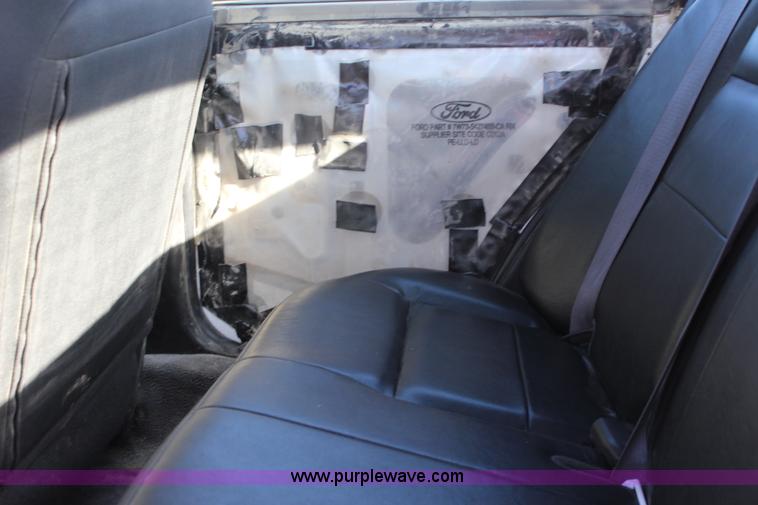 image for item L2458 2009 Ford Crown Victoria Police Interceptor