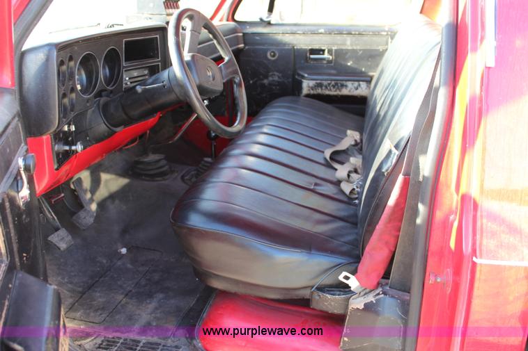 image for item L2459 1982 Chevrolet 3500 fire truck