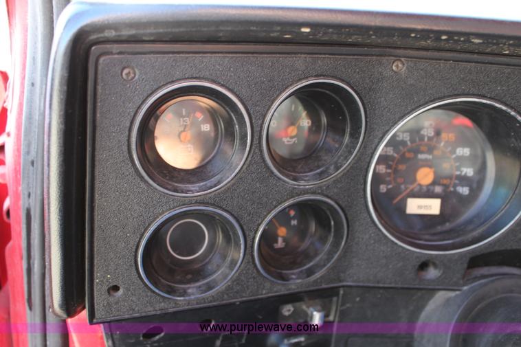 image for item L2459 1982 Chevrolet 3500 fire truck