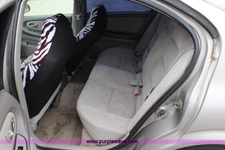 image for item L2471 2002 Nissan Maxima SE