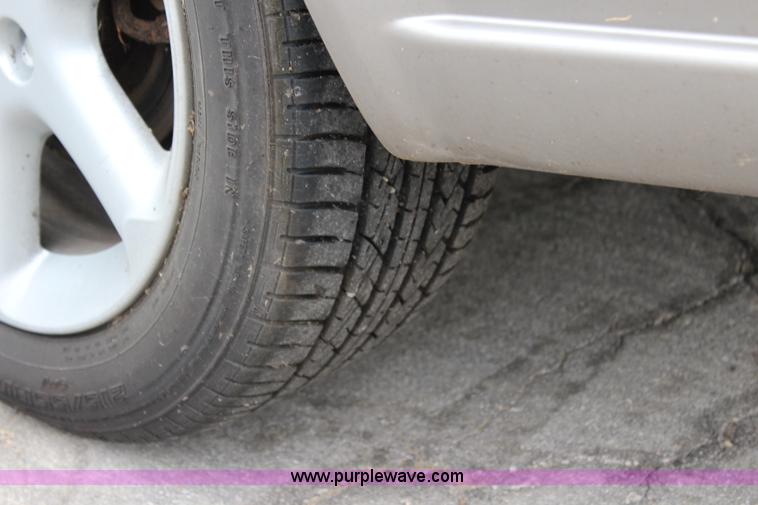 image for item L2471 2002 Nissan Maxima SE