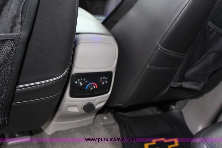 image for item L2472 2004 Chevrolet TrailBlazer EXT SUV