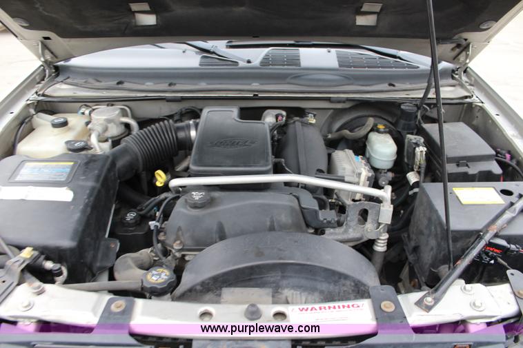 image for item L2472 2004 Chevrolet TrailBlazer EXT SUV