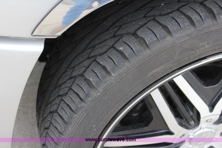 image for item L2472 2004 Chevrolet TrailBlazer EXT SUV