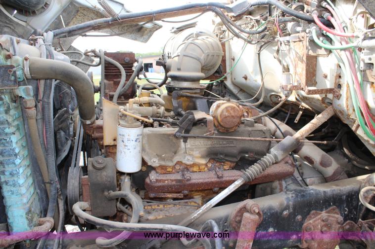 image for item L2473 1987 Ford L8000 dump truck