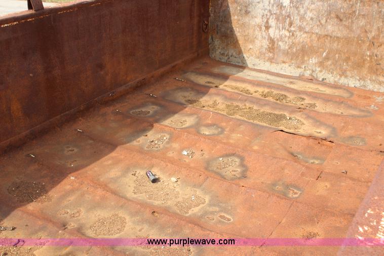 image for item L2473 1987 Ford L8000 dump truck