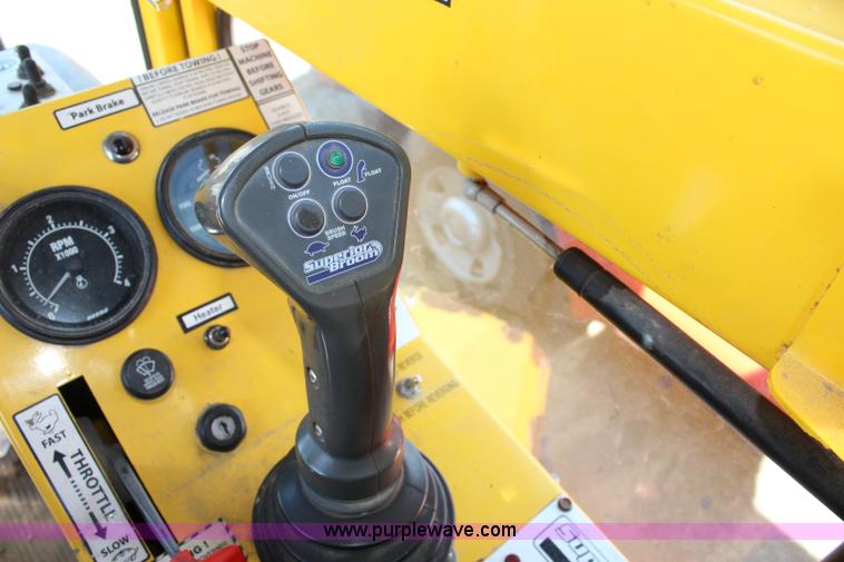 image for item L2479 2007 Superior DT80CT self propelled broom