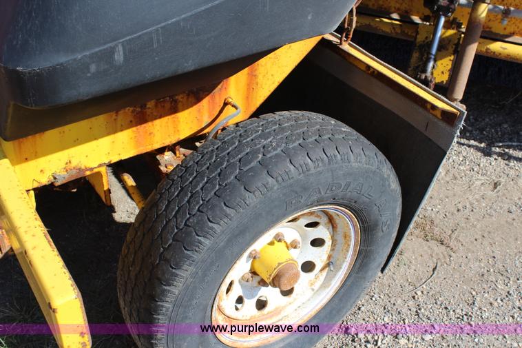 image for item L2479 2007 Superior DT80CT self propelled broom