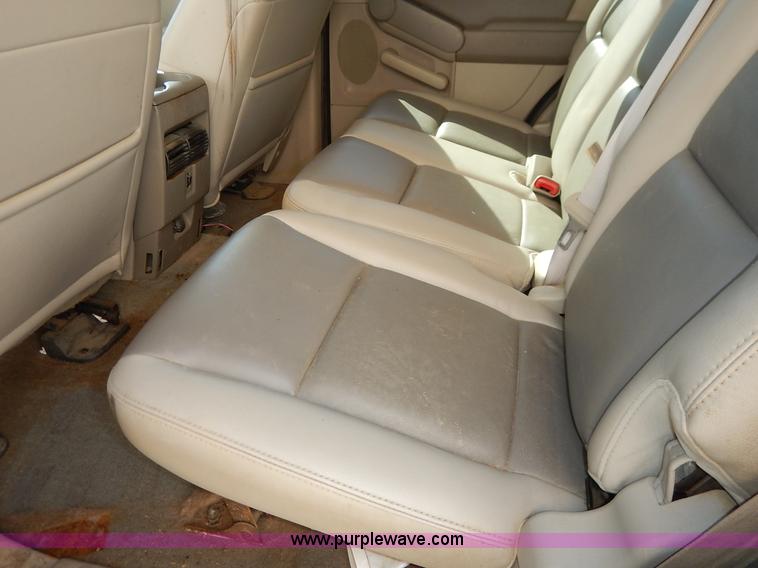 image for item L3500 2007 Ford Explorer XLT SUV