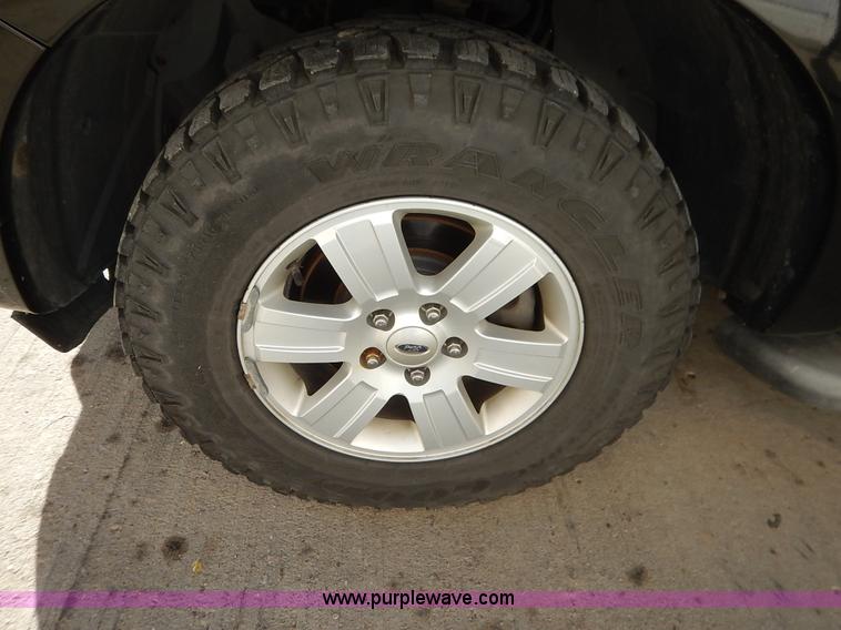 image for item L3500 2007 Ford Explorer XLT SUV