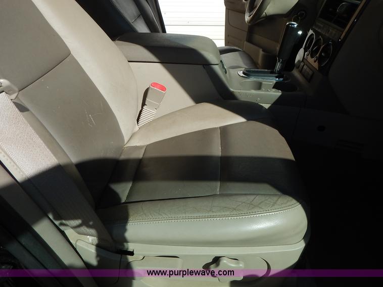 image for item L3500 2007 Ford Explorer XLT SUV
