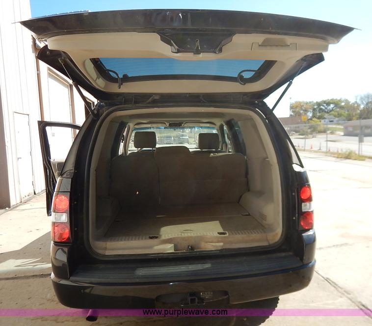 image for item L3500 2007 Ford Explorer XLT SUV