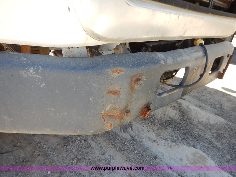 image for item L3506 1996 Ford LTA9000 AeroMax 106 semi truck