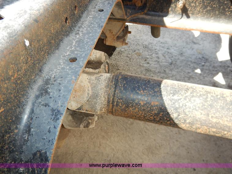 image for item L3506 1996 Ford LTA9000 AeroMax 106 semi truck