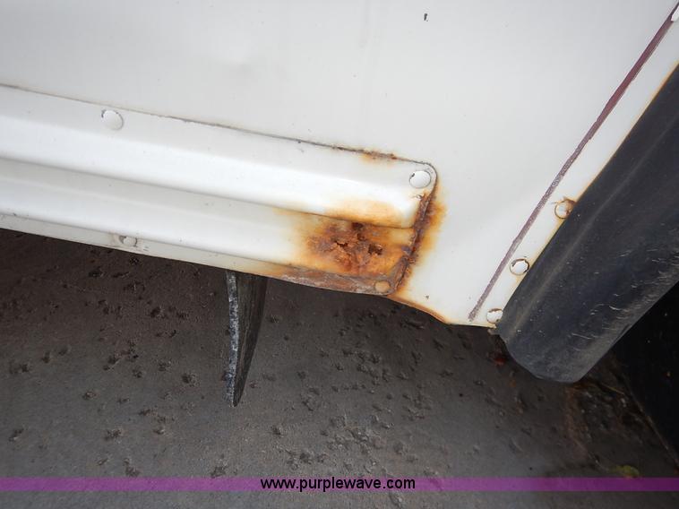 image for item L3526 1996 Blue Bird TC2000 Bookmobile bus