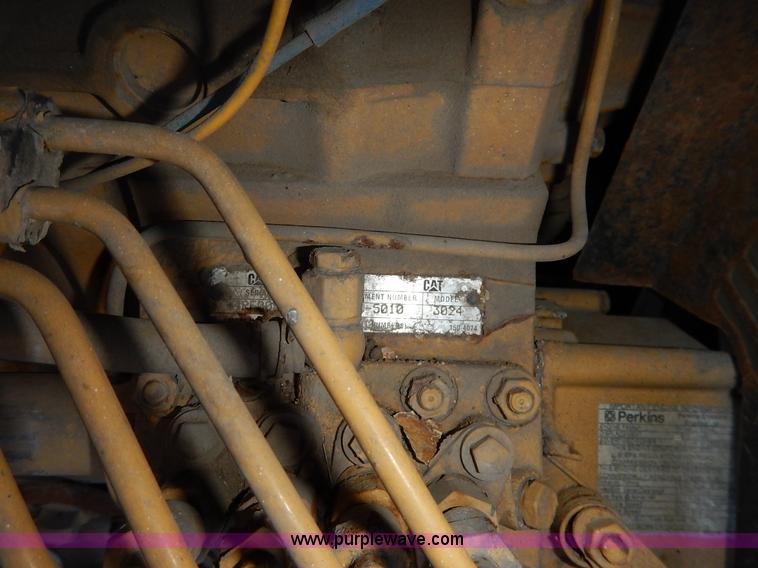 image for item L3526 1996 Blue Bird TC2000 Bookmobile bus