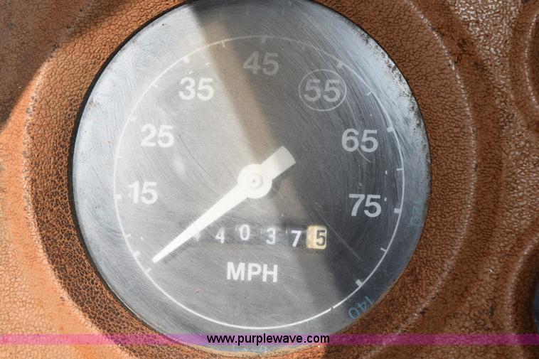 image for item L5006 1980 Ford 8000 water truck