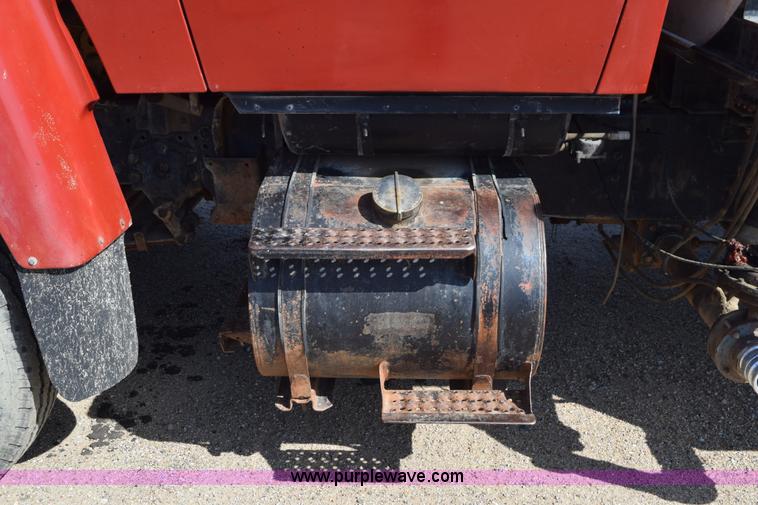 image for item L5006 1980 Ford 8000 water truck