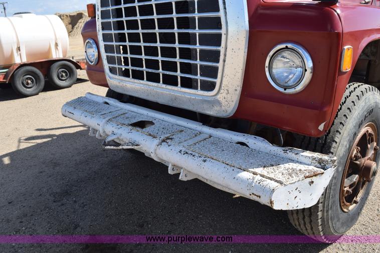 image for item L5006 1980 Ford 8000 water truck