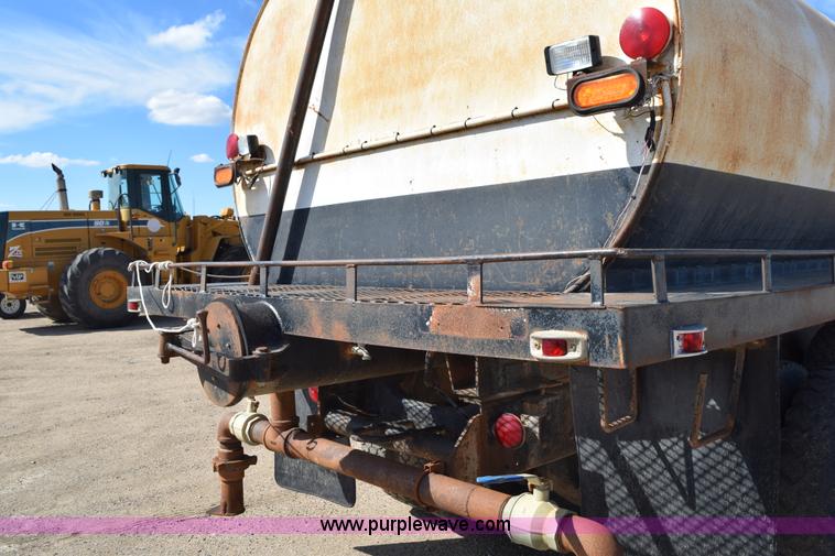 image for item L5006 1980 Ford 8000 water truck