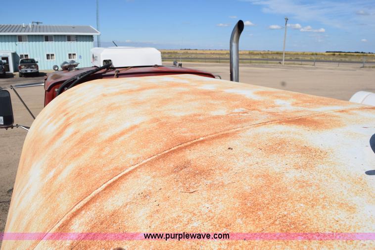 image for item L5006 1980 Ford 8000 water truck