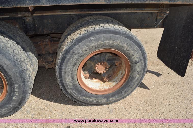 image for item L5006 1980 Ford 8000 water truck